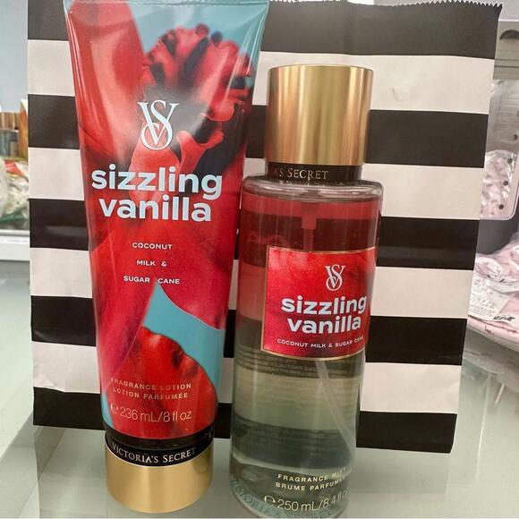 Victoria Secret Sizzling Vanilla Perfume and Lotion Set - Picture 1 of 1